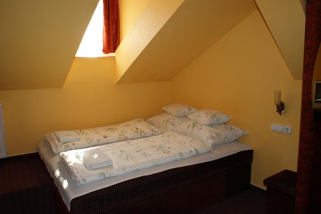Hotel Palota City Budapest Habitación foto